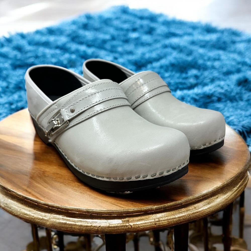 Sanita Professional Clogs Womens 41 Grey Pearl Leather Buckle Strap Mules